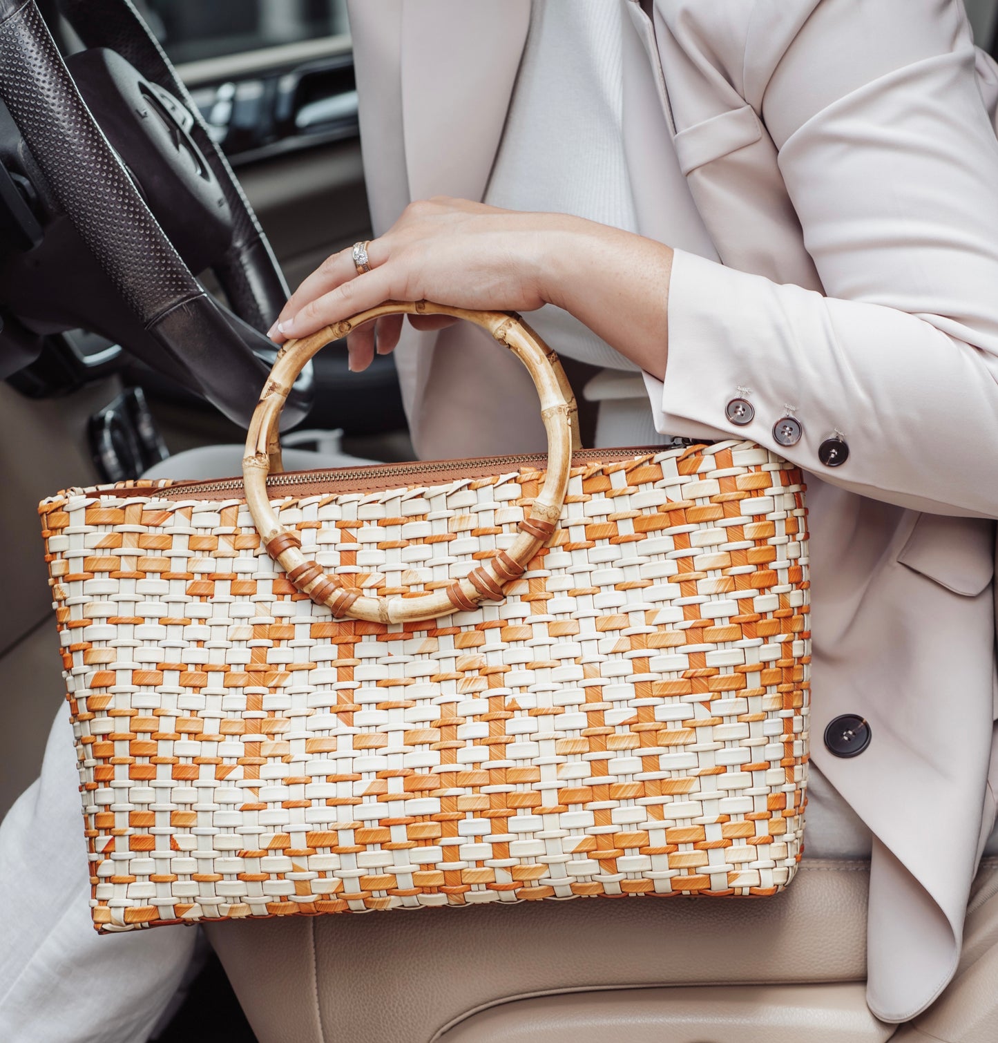 Olivia | Genuine leather bag| Retro bamboo handle